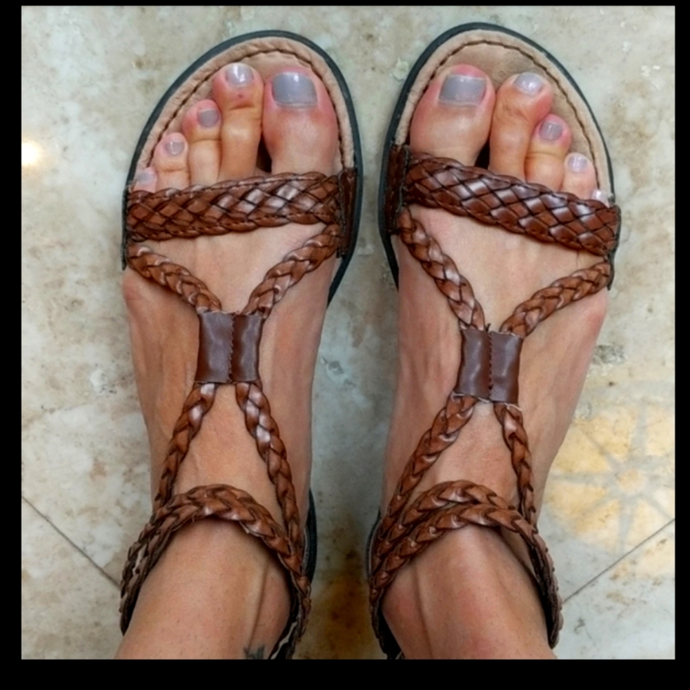 BOC Macedonia braided sandal,size 9, Cognac color